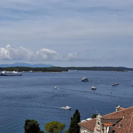 Delux Nena Hvar Town